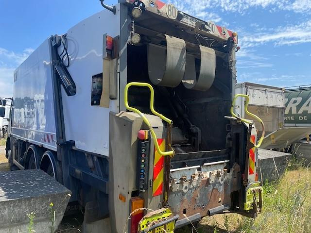 Volvo FE 320 - Kamion mbeturinash: foto 5 Volvo FE 320 - Kamion mbeturinash: foto 5
