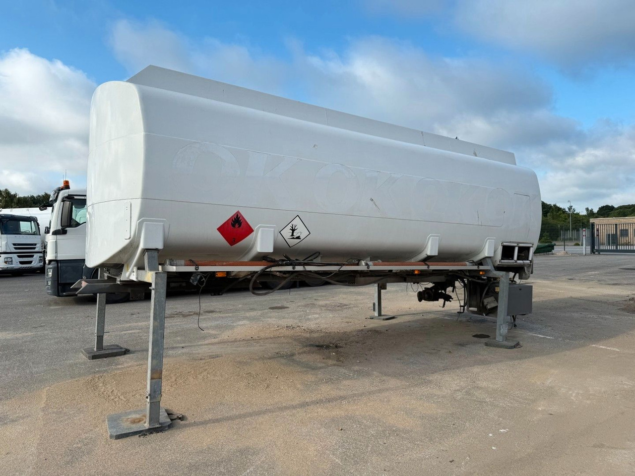 HMK Bilcon 23.800 L ADR Tank - Autobot: foto 1 HMK Bilcon 23.800 L ADR Tank - Autobot: foto 1