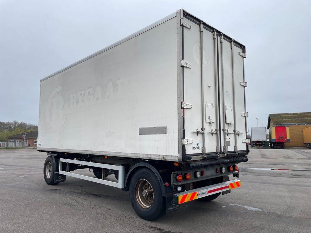 Krone 18 t. 2 axle ThermoKing SL-200e - Rimorkio frigorifer: foto 4 Krone 18 t. 2 axle ThermoKing SL-200e - Rimorkio frigorifer: foto 4