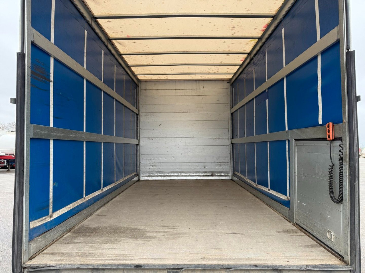 Kamioncine me tendë MAN TGE 2.0 TDI 3.180 Plane - Automat - Zepro - AC: foto 6 Kamioncine me tendë MAN TGE 2.0 TDI 3.180 Plane - Automat - Zepro - AC: foto 6