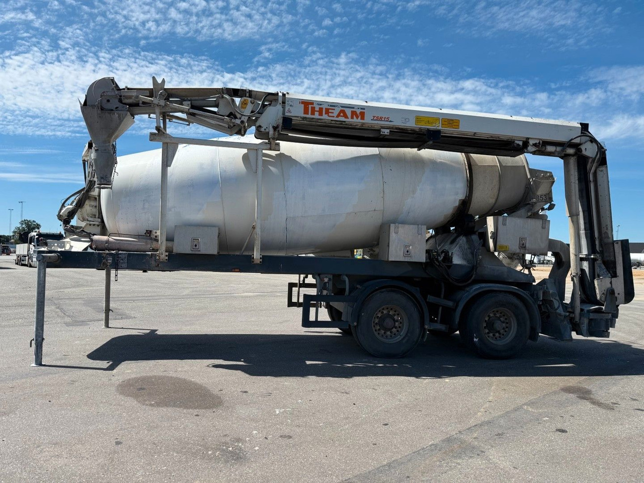 Mixer De Buf BM 12-36-2SPR m/ belt Theam  TSR15 - Gjysmë rimorkio betoniere: foto 1 Mixer De Buf BM 12-36-2SPR m/ belt Theam  TSR15 - Gjysmë rimorkio betoniere: foto 1