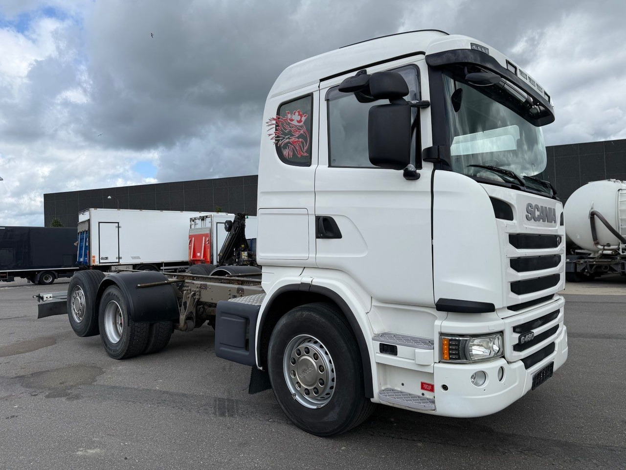 Scania G480 6x2*4 ADR Chassis / Fahrgestell / Retarder - Kamion kabinë-shasi: foto 2 Scania G480 6x2*4 ADR Chassis / Fahrgestell / Retarder - Kamion kabinë-shasi: foto 2
