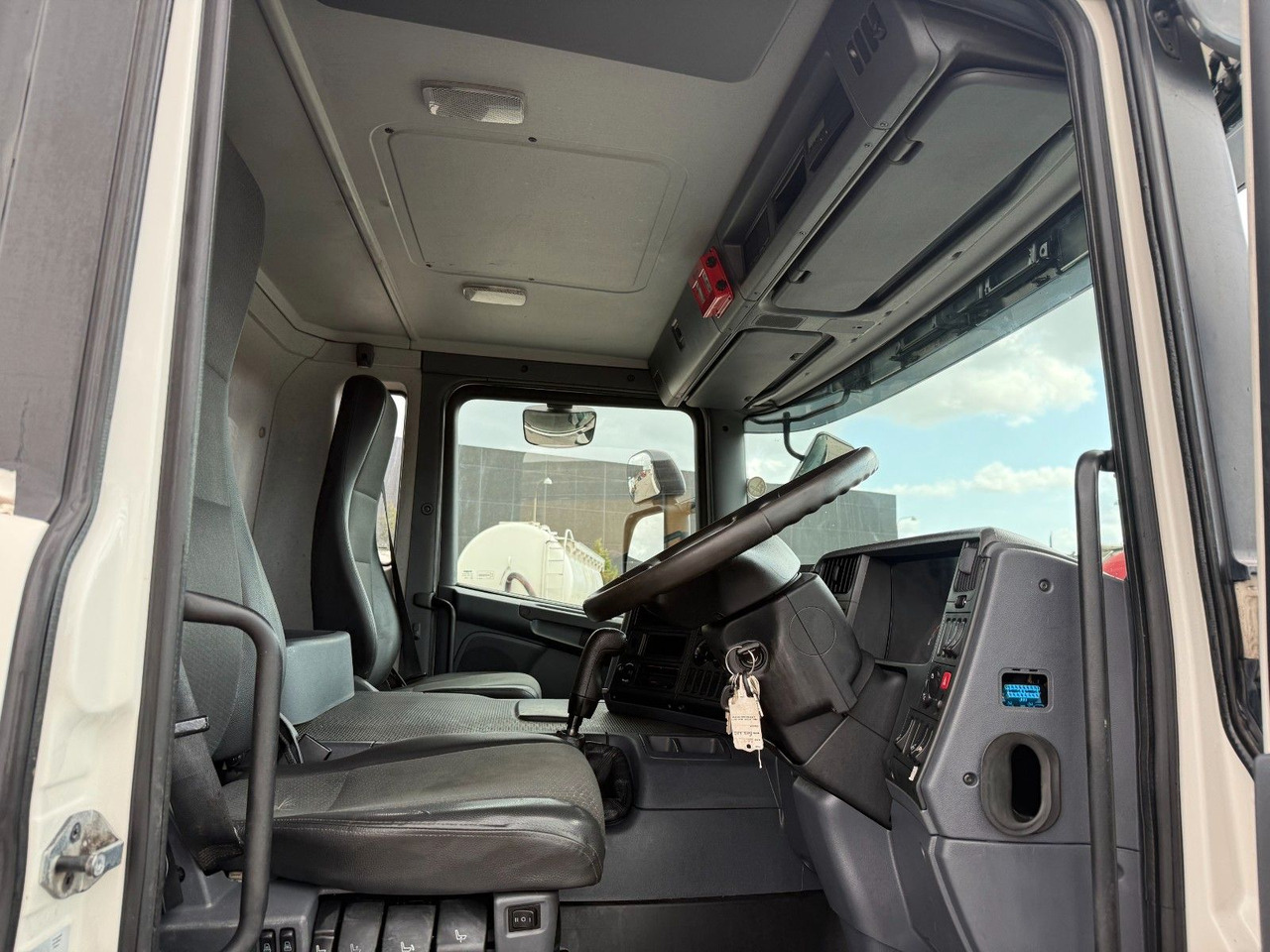 Scania P360 Euro 6 6x4 RHD Hvidtved Larsen FlexLine 312 - Kamion me vakuum: foto 5 Scania P360 Euro 6 6x4 RHD Hvidtved Larsen FlexLine 312 - Kamion me vakuum: foto 5