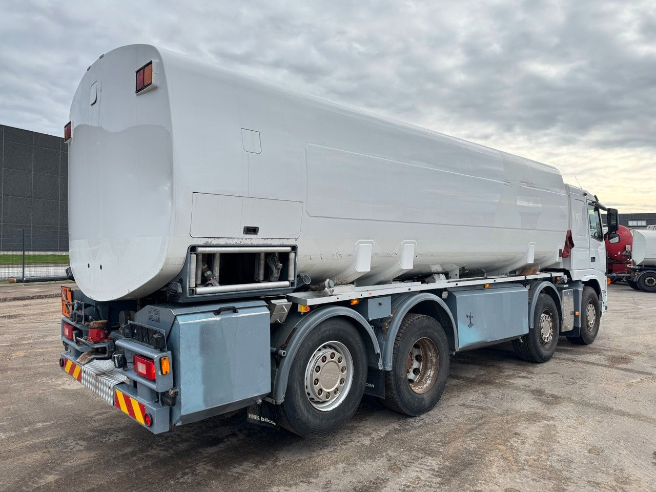 Volvo FM 440 8x2*6 24.000 l. ADR Tanktruck - Autobot: foto 3 Volvo FM 440 8x2*6 24.000 l. ADR Tanktruck - Autobot: foto 3