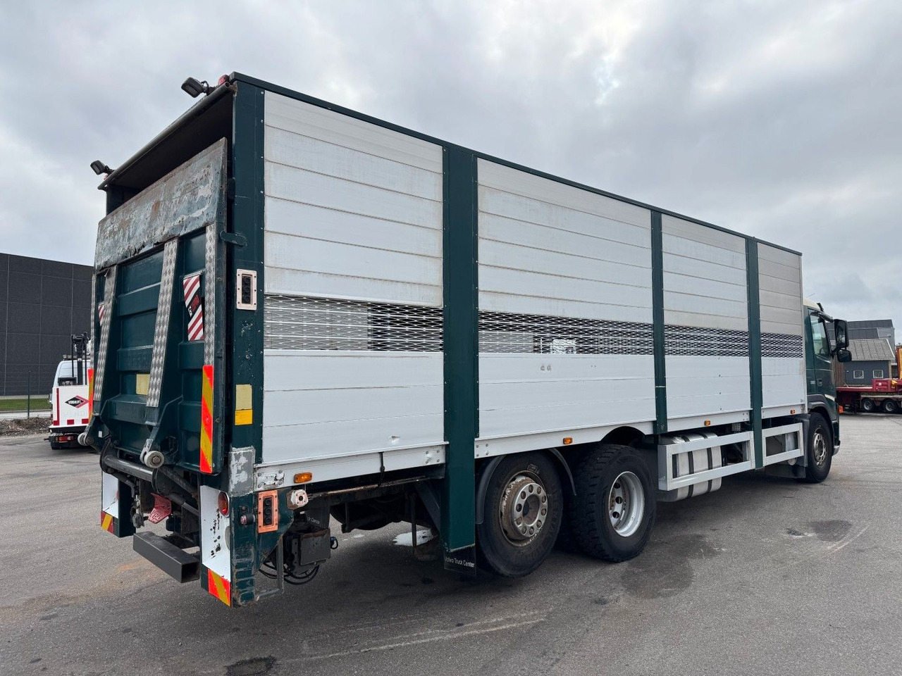 Volvo FM9 380 6x2*4 Tiertransporter / Livestock - Kamion për kuaj: foto 3 Volvo FM9 380 6x2*4 Tiertransporter / Livestock - Kamion për kuaj: foto 3