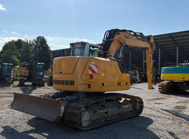 Liebherr R914 Compact Litronic - Ekskavator me zinxhirë: foto 4 Liebherr R914 Compact Litronic - Ekskavator me zinxhirë: foto 4