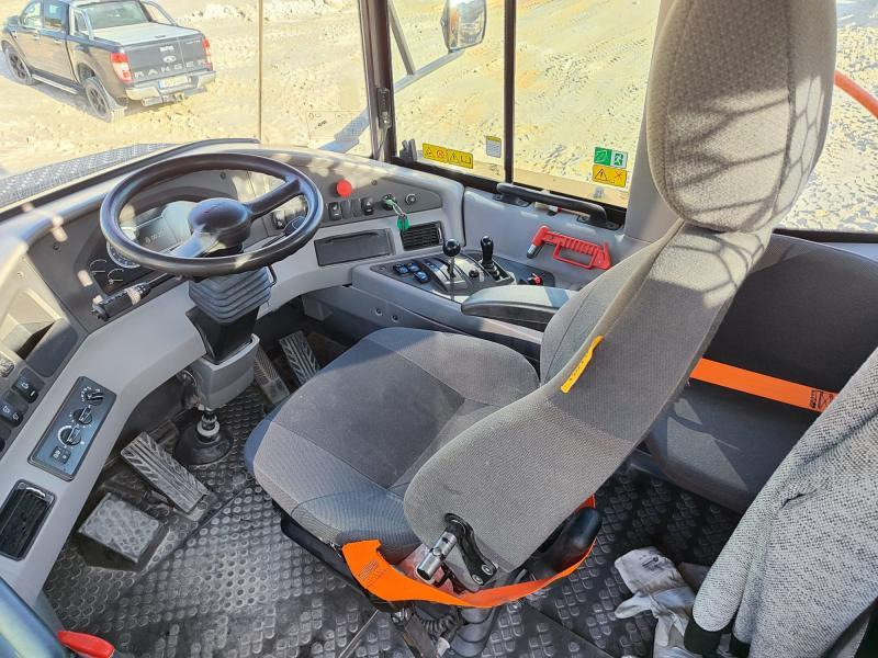 Volvo A45G - Shkarkues teleskopik: foto 5 Volvo A45G - Shkarkues teleskopik: foto 5