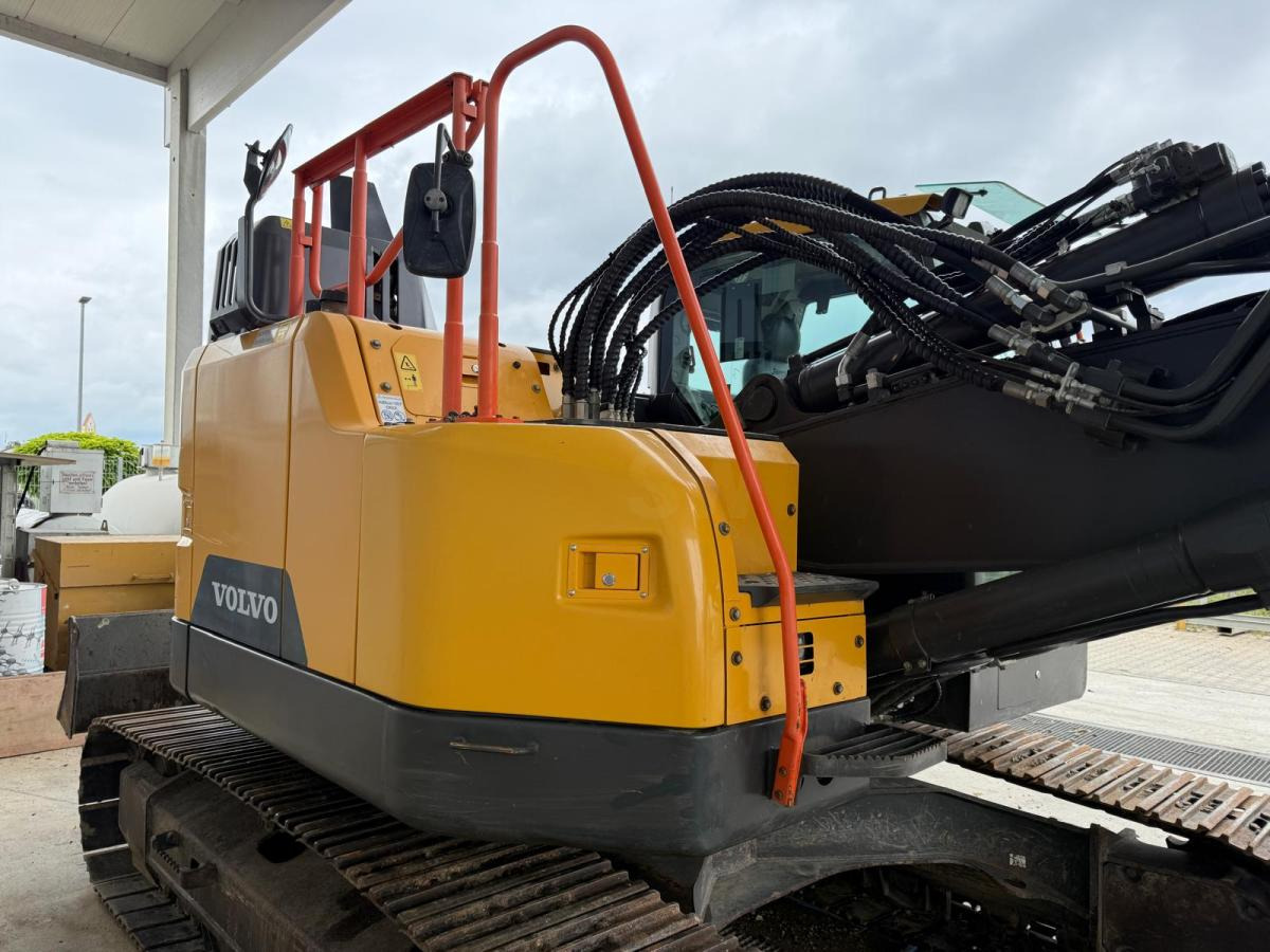 Volvo ECR235EL - Ekskavator me zinxhirë: foto 4 Volvo ECR235EL - Ekskavator me zinxhirë: foto 4