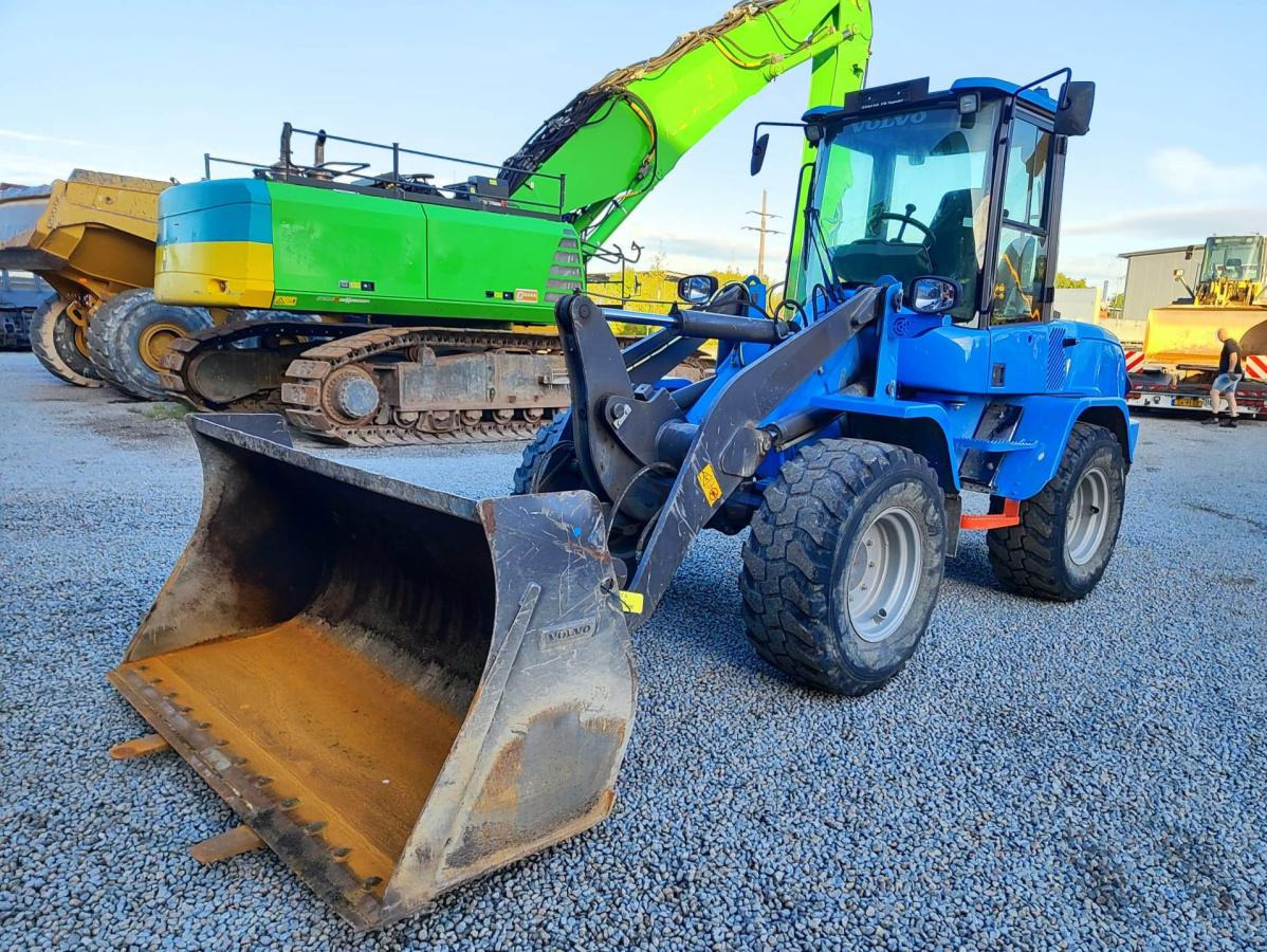 Volvo L35G - Fadrom me goma: foto 2 Volvo L35G - Fadrom me goma: foto 2