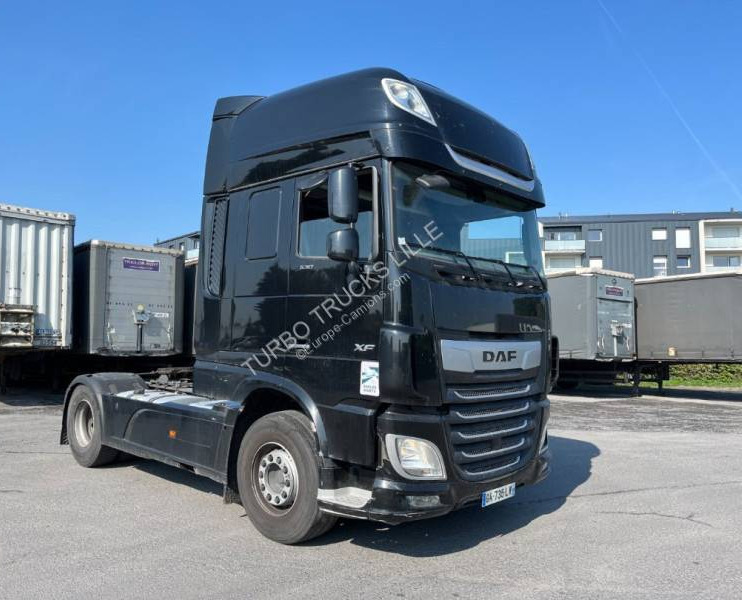 DAF XF 530 - Gjysmë-kamion: foto 2 DAF XF 530 - Gjysmë-kamion: foto 2