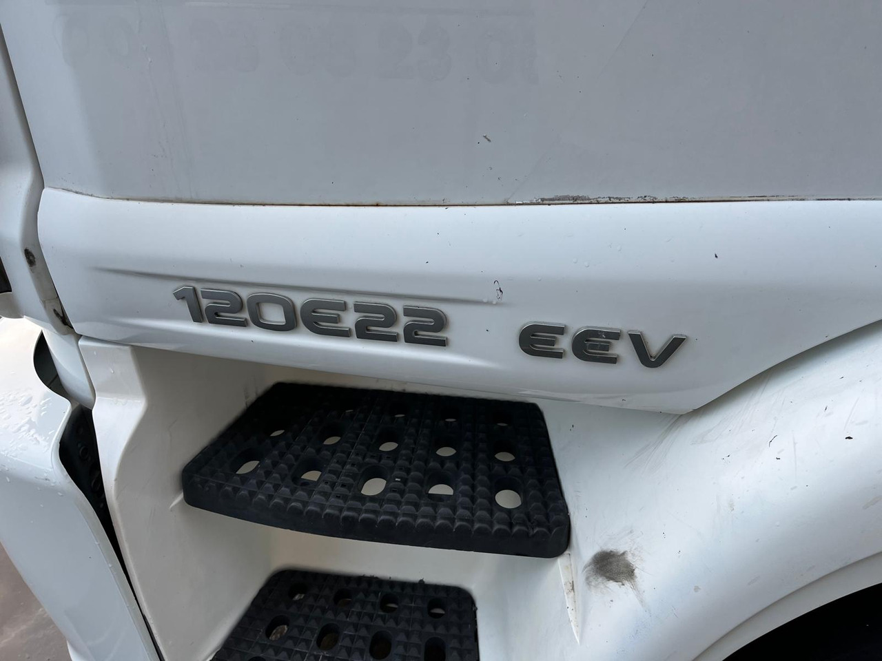 Iveco Eurocargo 120 E 22 - Kamion me tendë: foto 4 Iveco Eurocargo 120 E 22 - Kamion me tendë: foto 4