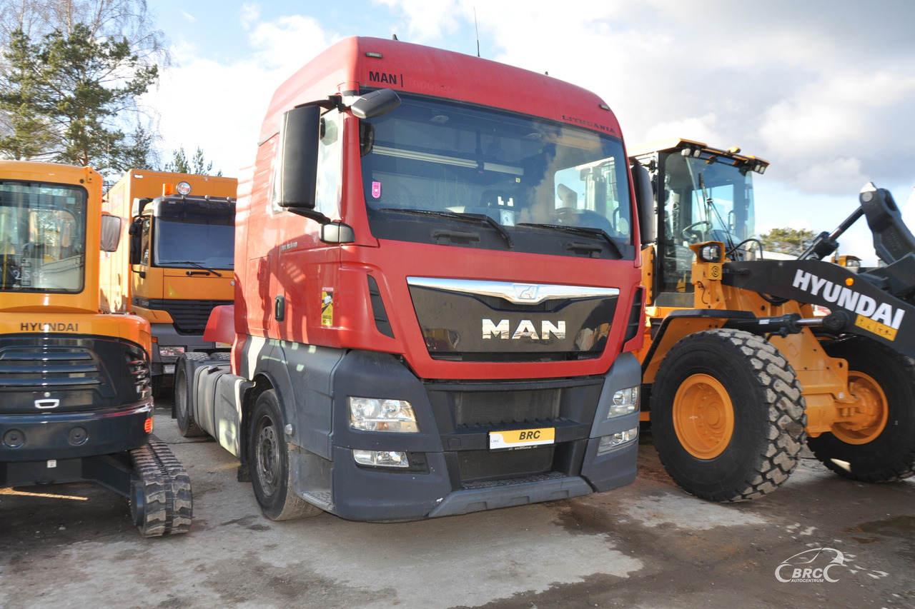 MAN TGX - Gjysmë-kamion: foto 1 MAN TGX - Gjysmë-kamion: foto 1
