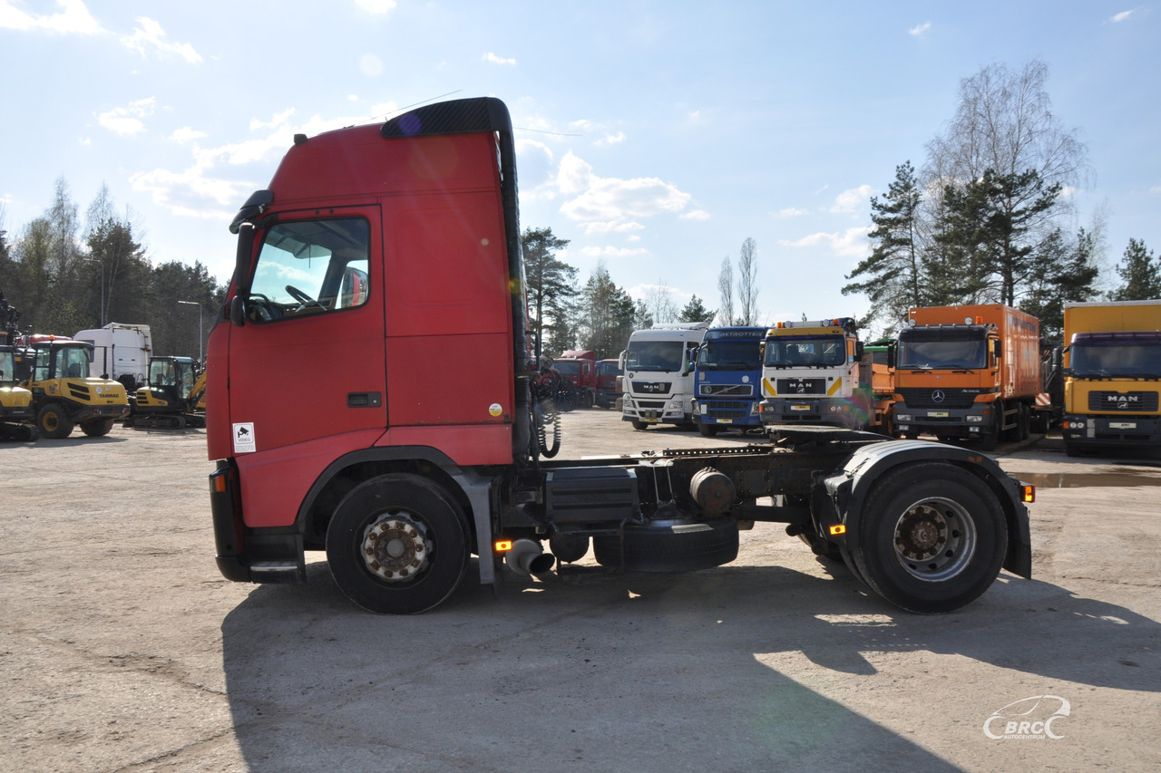 Volvo FH12 - Gjysmë-kamion: foto 4 Volvo FH12 - Gjysmë-kamion: foto 4