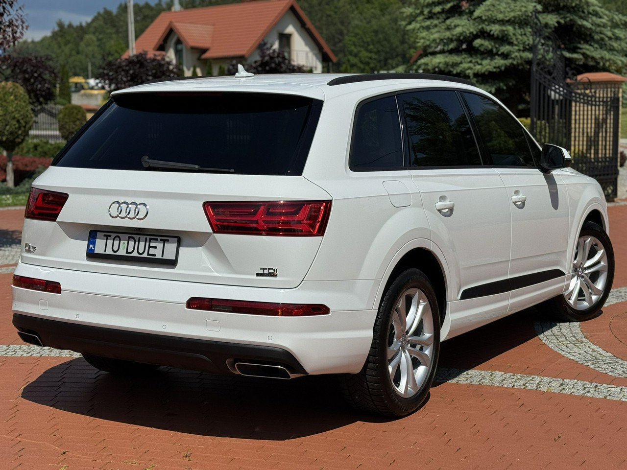 SUV Audi Q7: foto 16