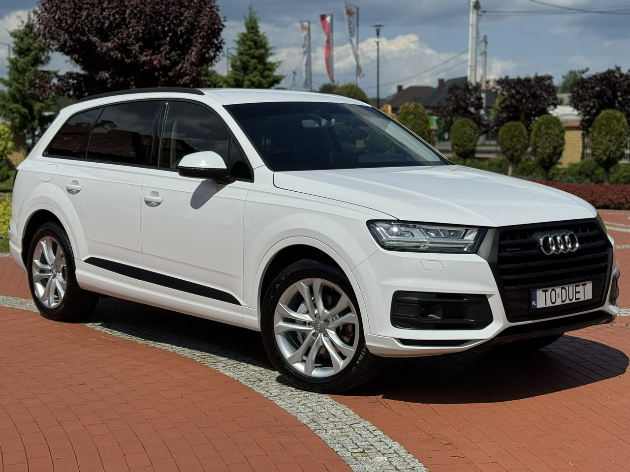 SUV Audi Q7: foto 9