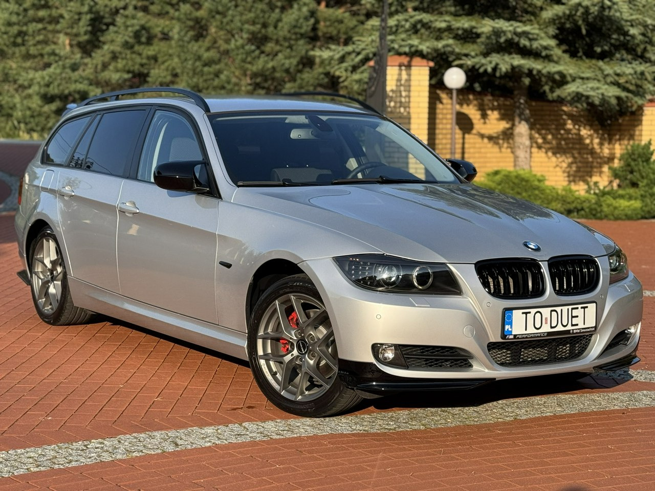 BMW 320 - Makinë me portobagazh: foto 4 BMW 320 - Makinë me portobagazh: foto 4