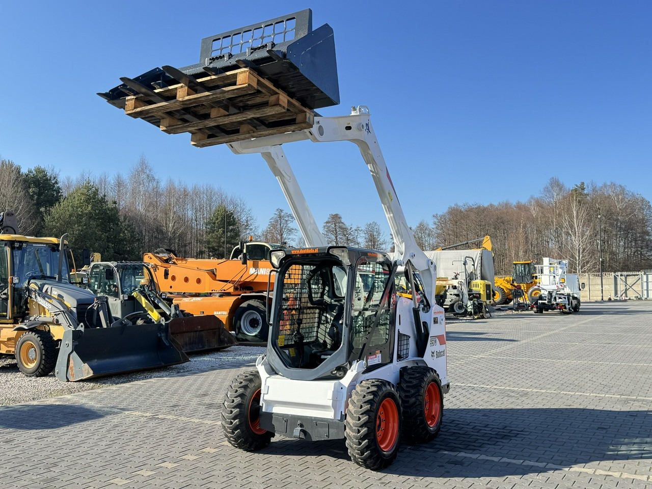 Bobcat S570 Sterowanie Burtowe Joystick Mini ładowarka Ładowarka - Mini fadrom: foto 4 Bobcat S570 Sterowanie Burtowe Joystick Mini ładowarka Ładowarka - Mini fadrom: foto 4