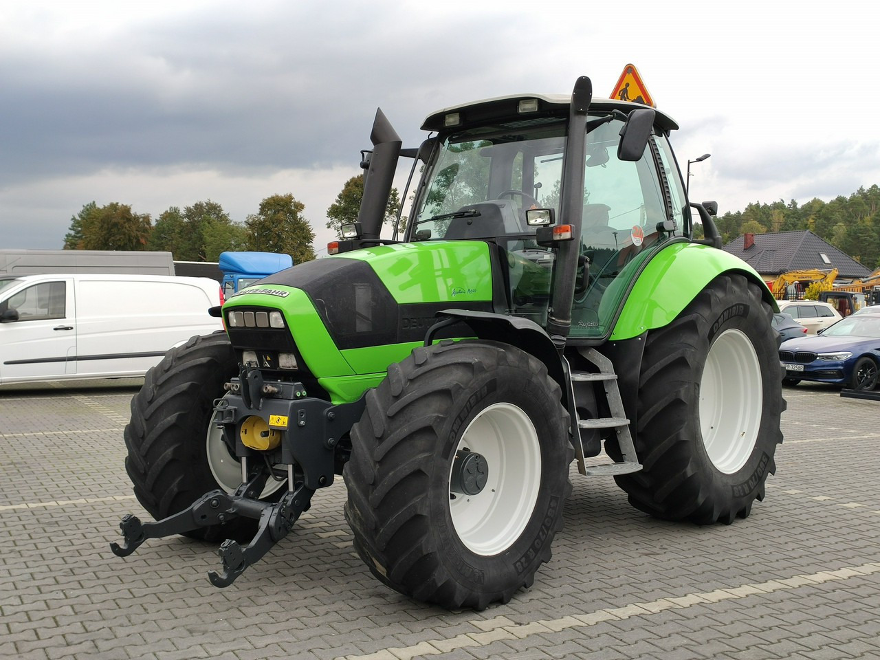 Deutz Fahr Agrotron M620 4x4 Przedni Tuz Wałek W.O.M Wyjścia do Przyczepy - Traktor: foto 1 Deutz Fahr Agrotron M620 4x4 Przedni Tuz Wałek W.O.M Wyjścia do Przyczepy - Traktor: foto 1