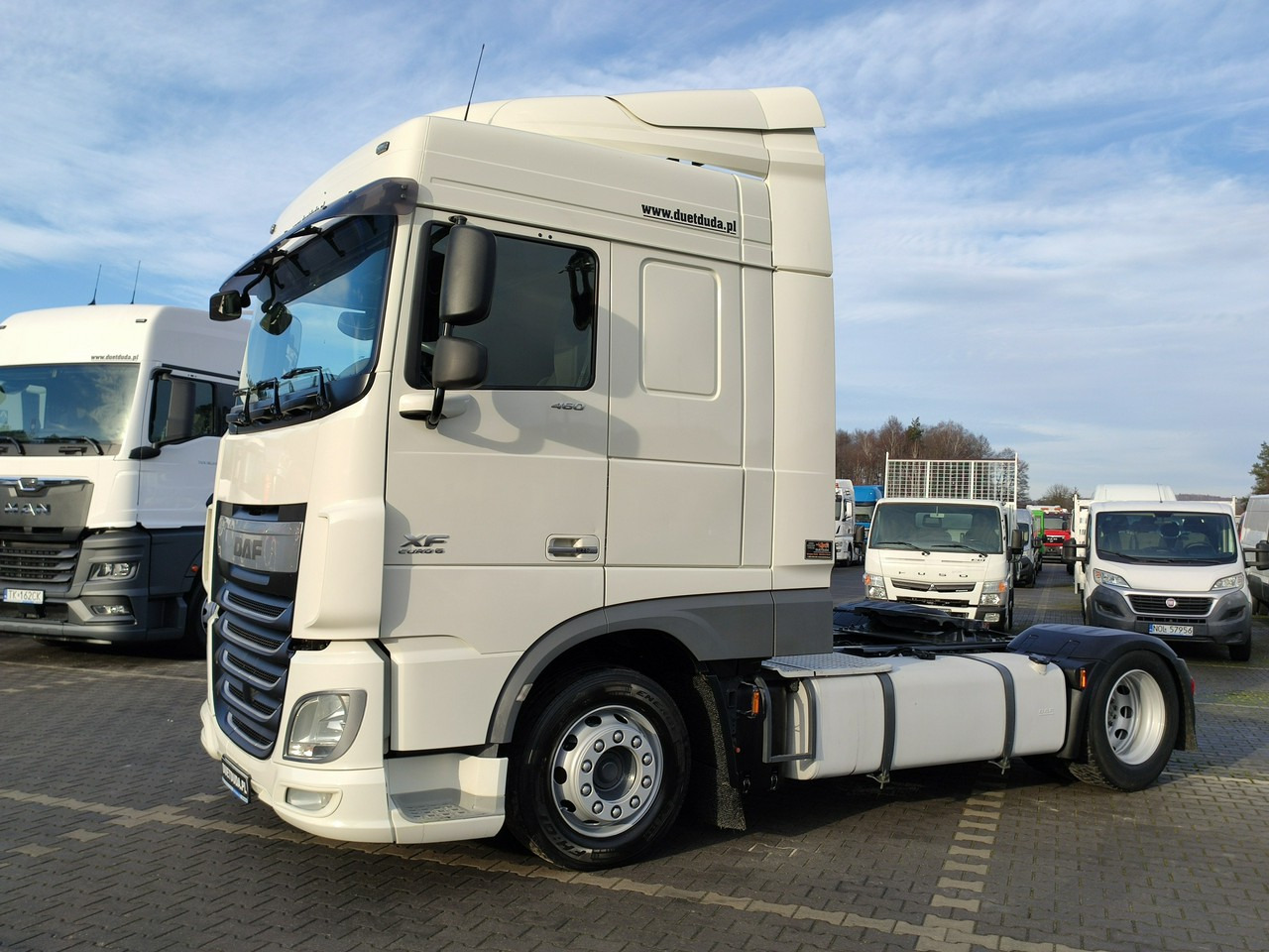 DAF XF 106.460 Euro 6 LowDeck Mega - Gjysmë-kamion: foto 3 DAF XF 106.460 Euro 6 LowDeck Mega - Gjysmë-kamion: foto 3