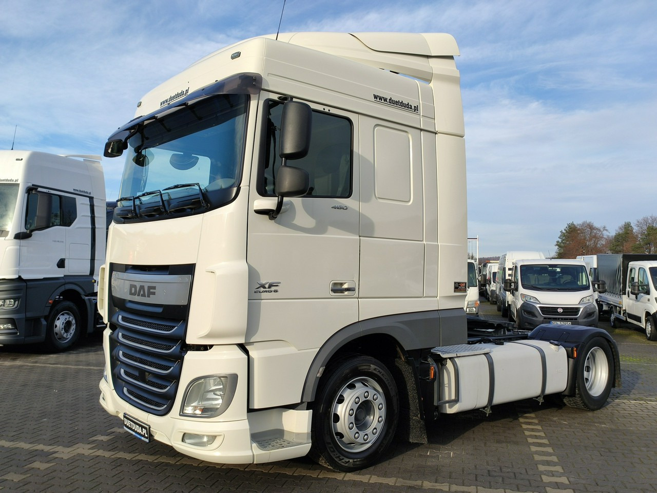 DAF XF 106.460 Euro 6 LowDeck Mega - Gjysmë-kamion: foto 1 DAF XF 106.460 Euro 6 LowDeck Mega - Gjysmë-kamion: foto 1