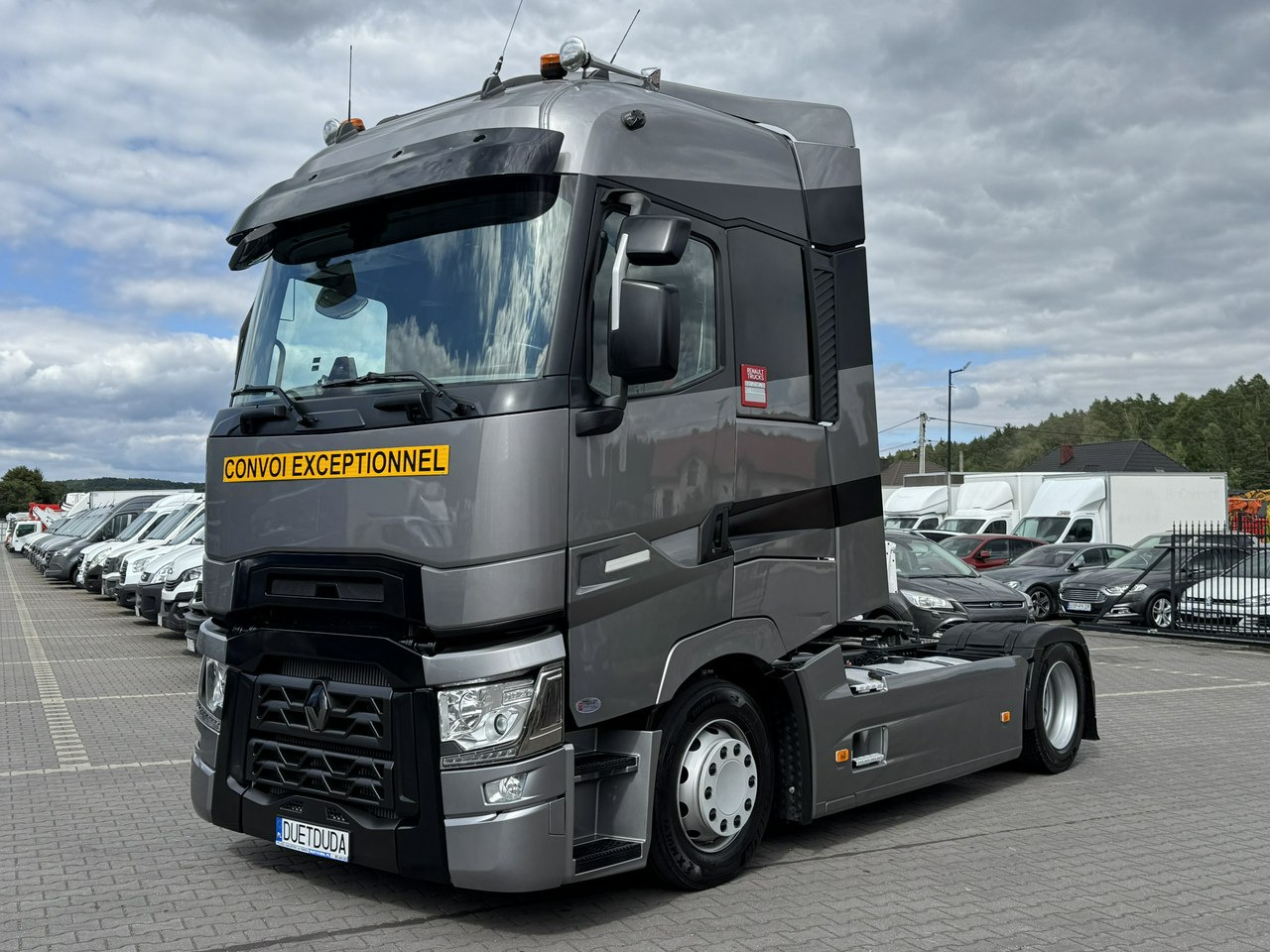 Renault Gama T 520 HIGH CAB Silnik 13litrów Euro 6 Low deck - Gjysmë-kamion: foto 4 Renault Gama T 520 HIGH CAB Silnik 13litrów Euro 6 Low deck - Gjysmë-kamion: foto 4