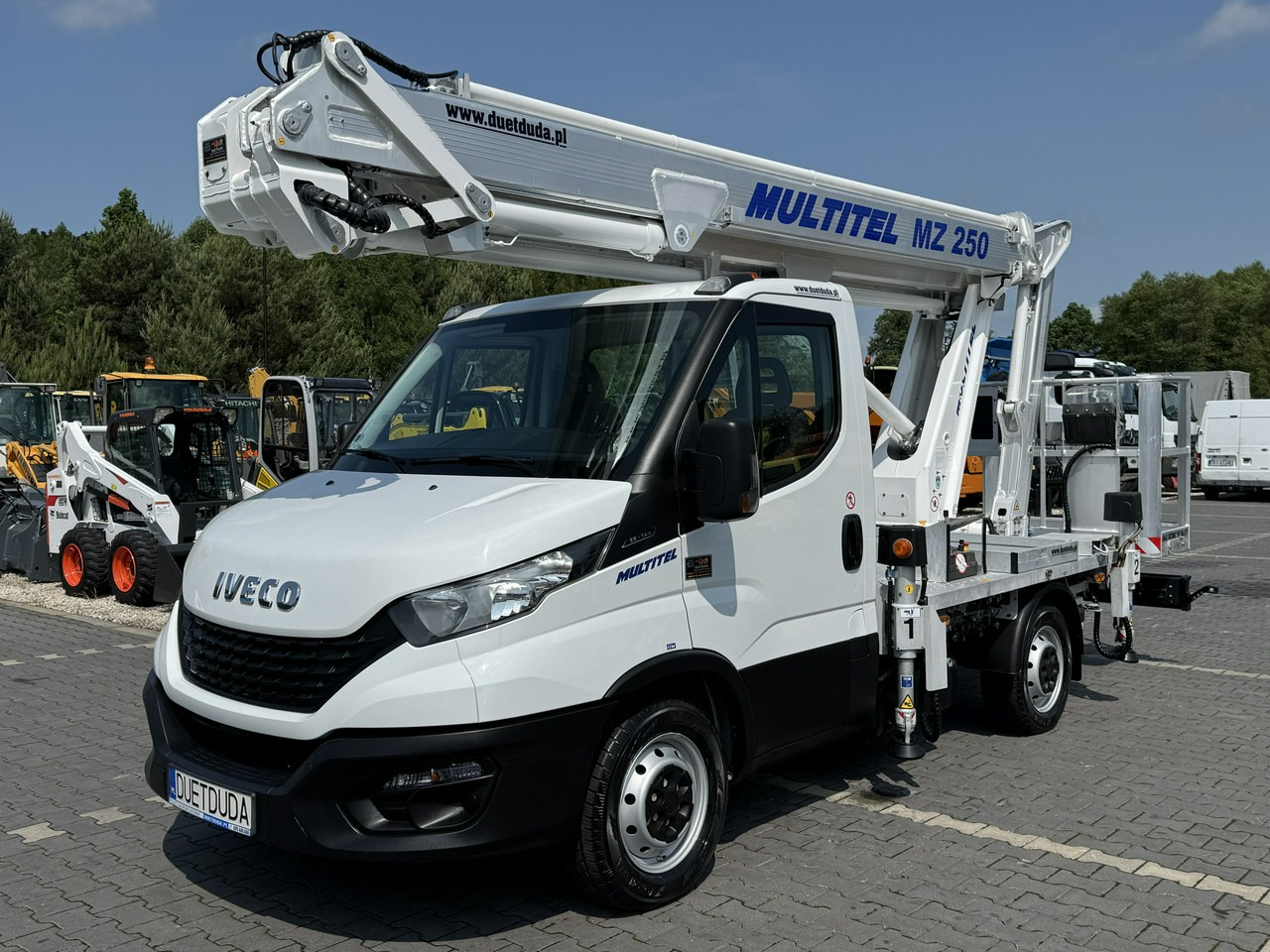 Iveco Daily 35S14 - Platformë ajrore e montuar në kamion: foto 2 Iveco Daily 35S14 - Platformë ajrore e montuar në kamion: foto 2