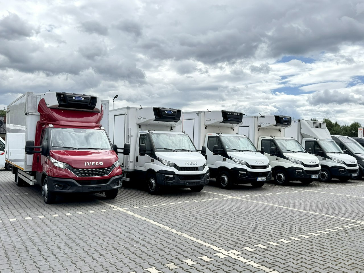 Iveco Daily 72C18 Mroźnia Ściana Grodziowa Podwójny Parownik - Furgon frigorifer: foto 1 Iveco Daily 72C18 Mroźnia Ściana Grodziowa Podwójny Parownik - Furgon frigorifer: foto 1