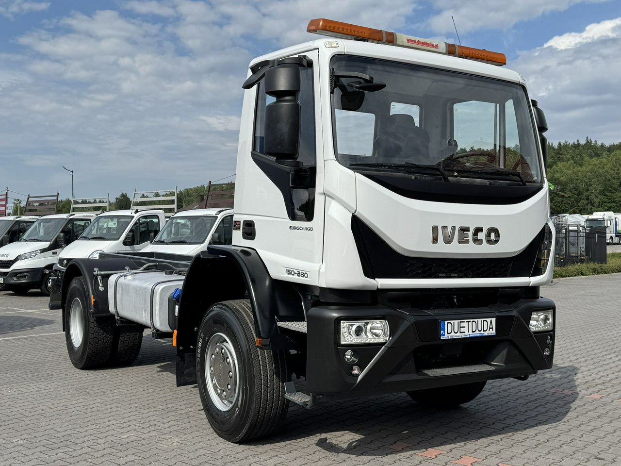 Iveco Eurocargo 150-280 Rama 550cm Napęd 4x4 Reduktor + Blokady - Kamion kabinë-shasi: foto 4 Iveco Eurocargo 150-280 Rama 550cm Napęd 4x4 Reduktor + Blokady - Kamion kabinë-shasi: foto 4