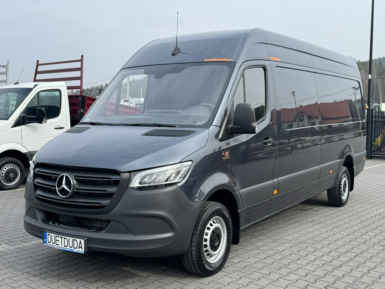 Mercedes 319 - Furgon: foto 3 Mercedes 319 - Furgon: foto 3