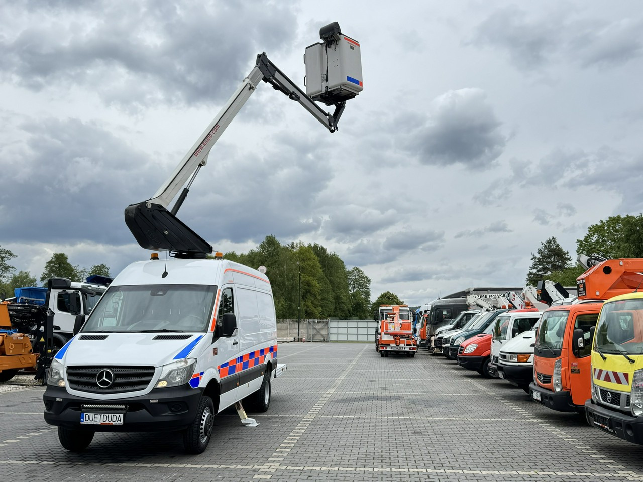 Mercedes Sprinter Zwyżka Podnośnik Koszowy KLUBB K42P UDT WUMAG GSR - Platformë ajrore e montuar në kamion: foto 4 Mercedes Sprinter Zwyżka Podnośnik Koszowy KLUBB K42P UDT WUMAG GSR - Platformë ajrore e montuar në kamion: foto 4