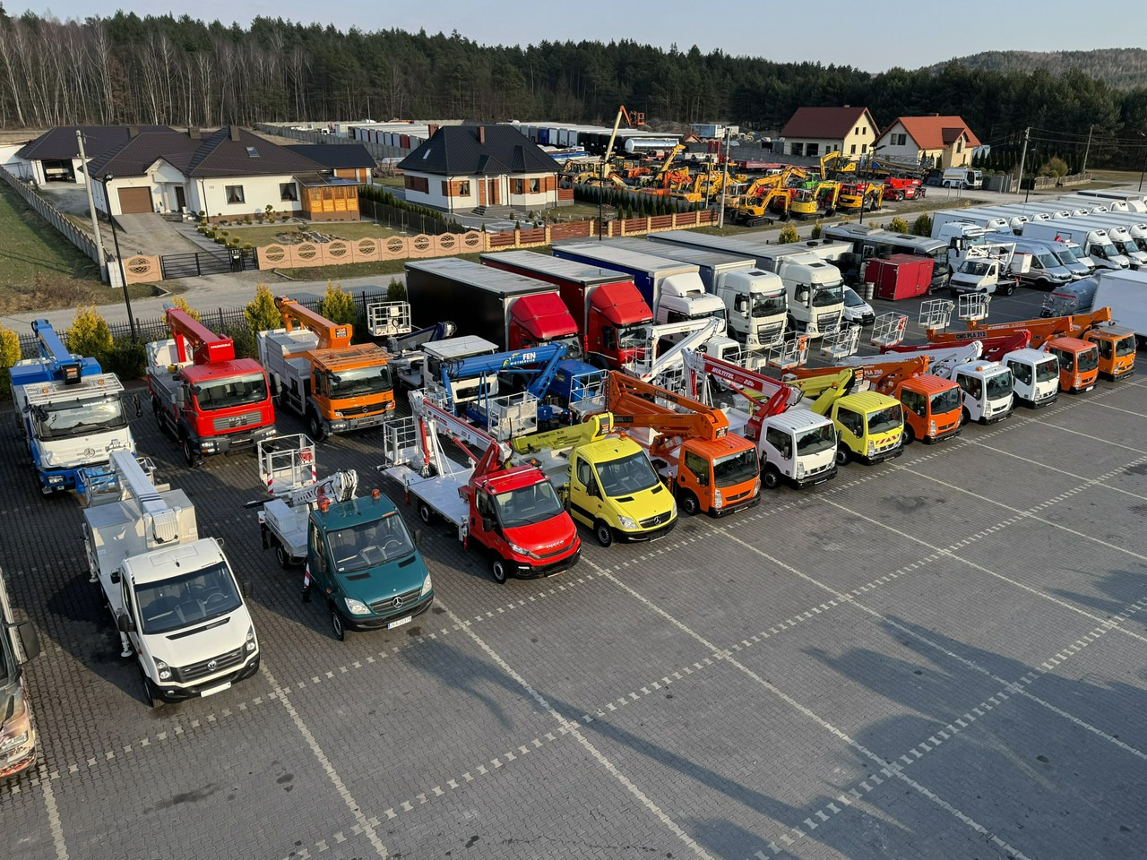 Nissan Zwyżka / Podnośnik Koszowy / 4X4 / CABSTAR / MAXITY / SPRINTER - Platformë ajrore e montuar në kamion: foto 5 Nissan Zwyżka / Podnośnik Koszowy / 4X4 / CABSTAR / MAXITY / SPRINTER - Platformë ajrore e montuar në kamion: foto 5