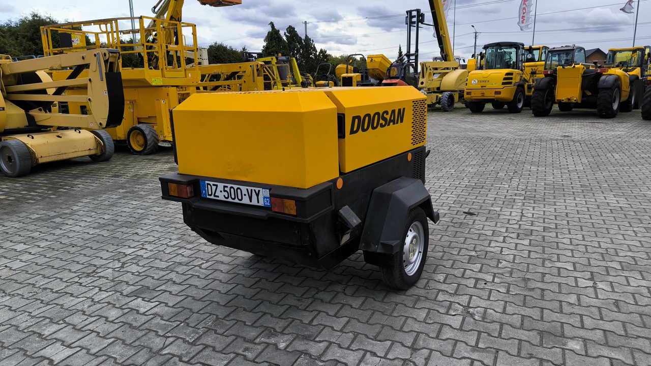 DOOSAN 741 - Kompresor ajri: foto 4 DOOSAN 741 - Kompresor ajri: foto 4