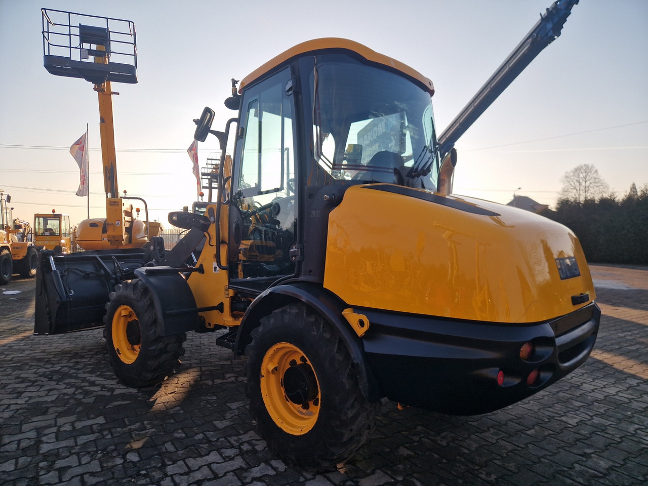 JCB 406 B - Fadrom me goma: foto 2 JCB 406 B - Fadrom me goma: foto 2
