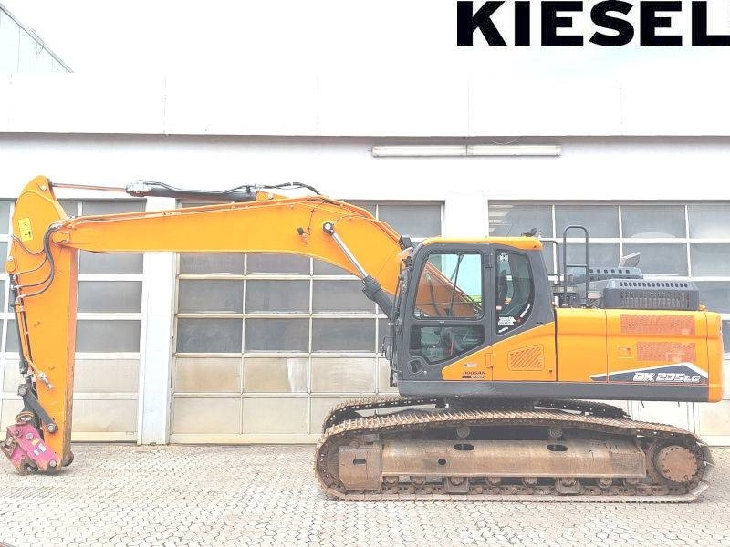 Doosan DX 235 C-7 - Ekskavator me zinxhirë: foto 1 Doosan DX 235 C-7 - Ekskavator me zinxhirë: foto 1