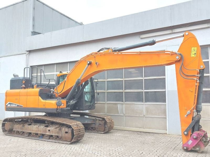 Doosan DX 235 C-7 - Ekskavator me zinxhirë: foto 4 Doosan DX 235 C-7 - Ekskavator me zinxhirë: foto 4