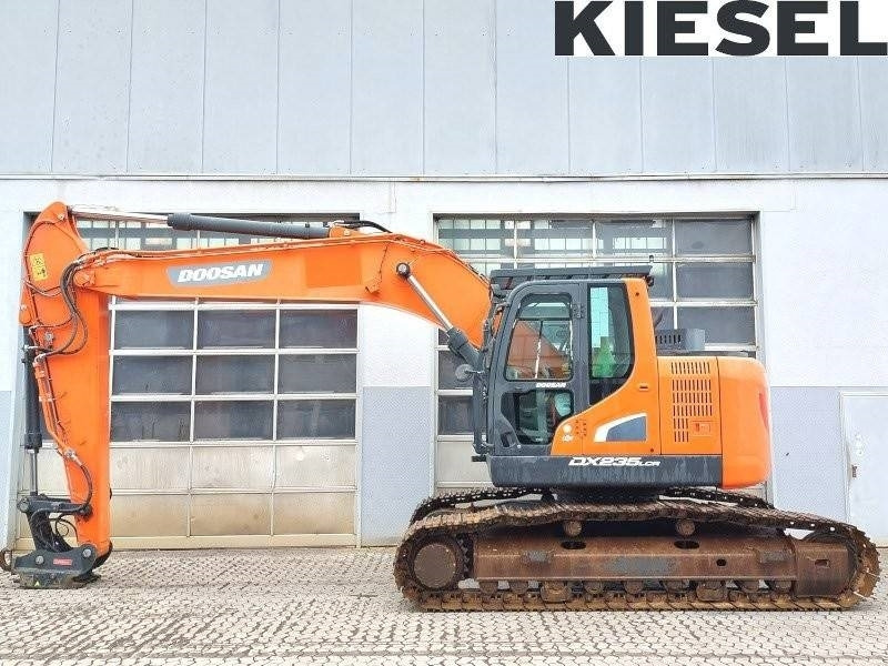 Doosan DX 235 LCR-5 - Ekskavator me zinxhirë: foto 1 Doosan DX 235 LCR-5 - Ekskavator me zinxhirë: foto 1