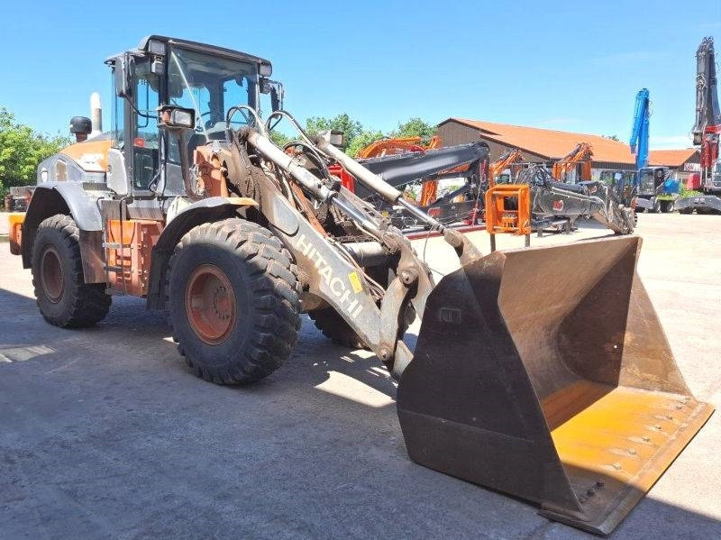 Hitachi ZW 180-6 PL High Lift - Fadrom me goma: foto 4 Hitachi ZW 180-6 PL High Lift - Fadrom me goma: foto 4