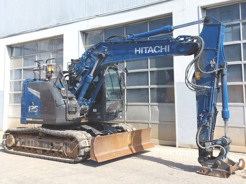 Hitachi ZX 135 US-7 - Ekskavator me zinxhirë: foto 4 Hitachi ZX 135 US-7 - Ekskavator me zinxhirë: foto 4