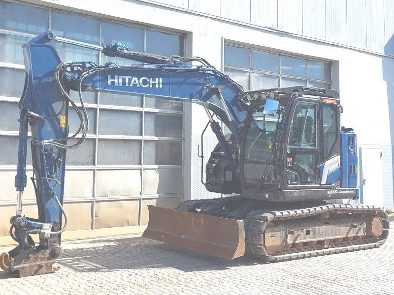 Hitachi ZX 135 US-7 - Ekskavator me zinxhirë: foto 2 Hitachi ZX 135 US-7 - Ekskavator me zinxhirë: foto 2