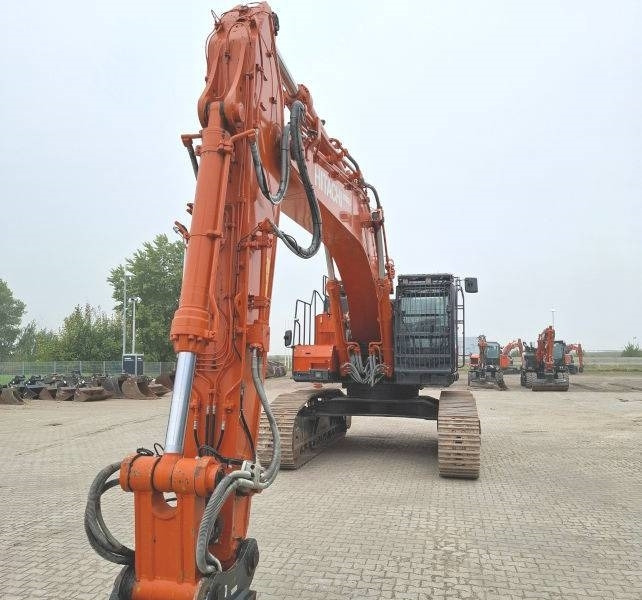 Hitachi ZX 490 LCH-7 - Ekskavator me zinxhirë: foto 2 Hitachi ZX 490 LCH-7 - Ekskavator me zinxhirë: foto 2