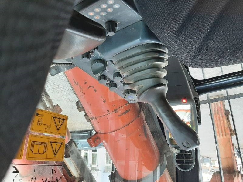 Ekskavator me zinxhirë Hitachi ZX 870 LCH-5: foto 11