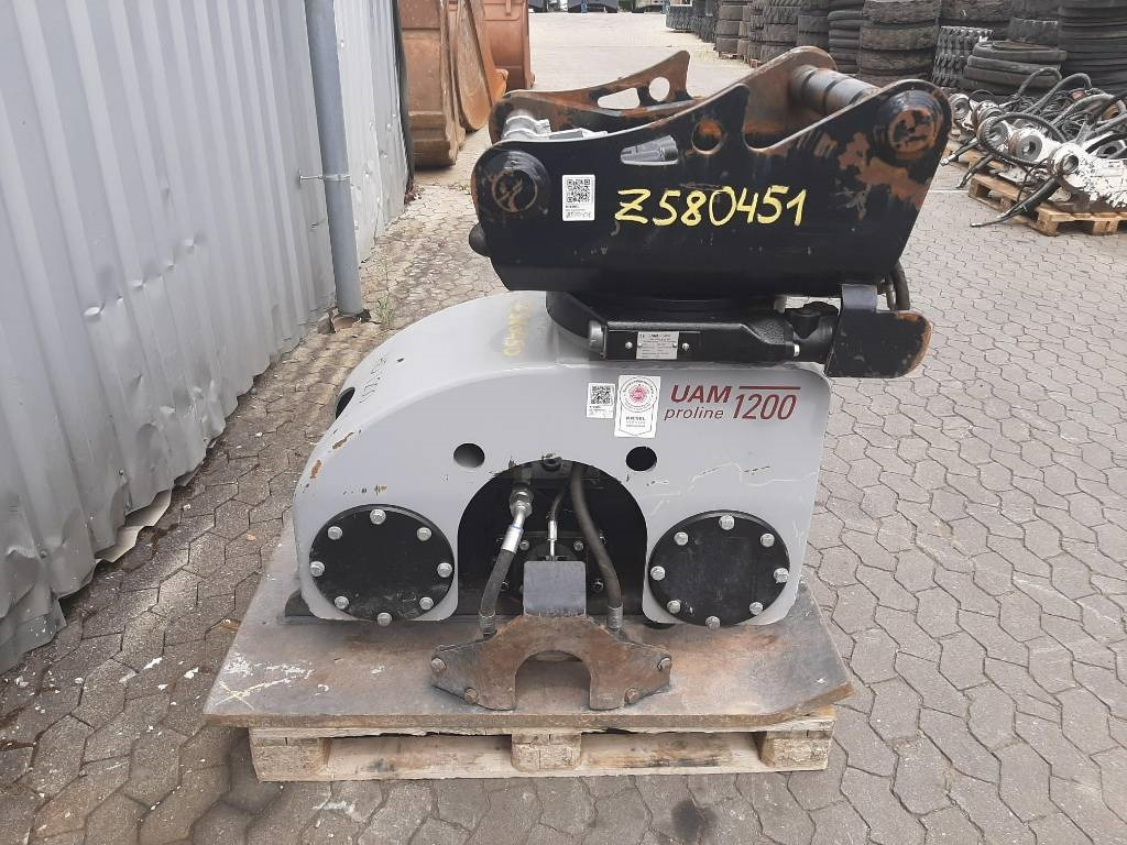 UAM HD1200 - Pllakë vibratori: foto 4 UAM HD1200 - Pllakë vibratori: foto 4