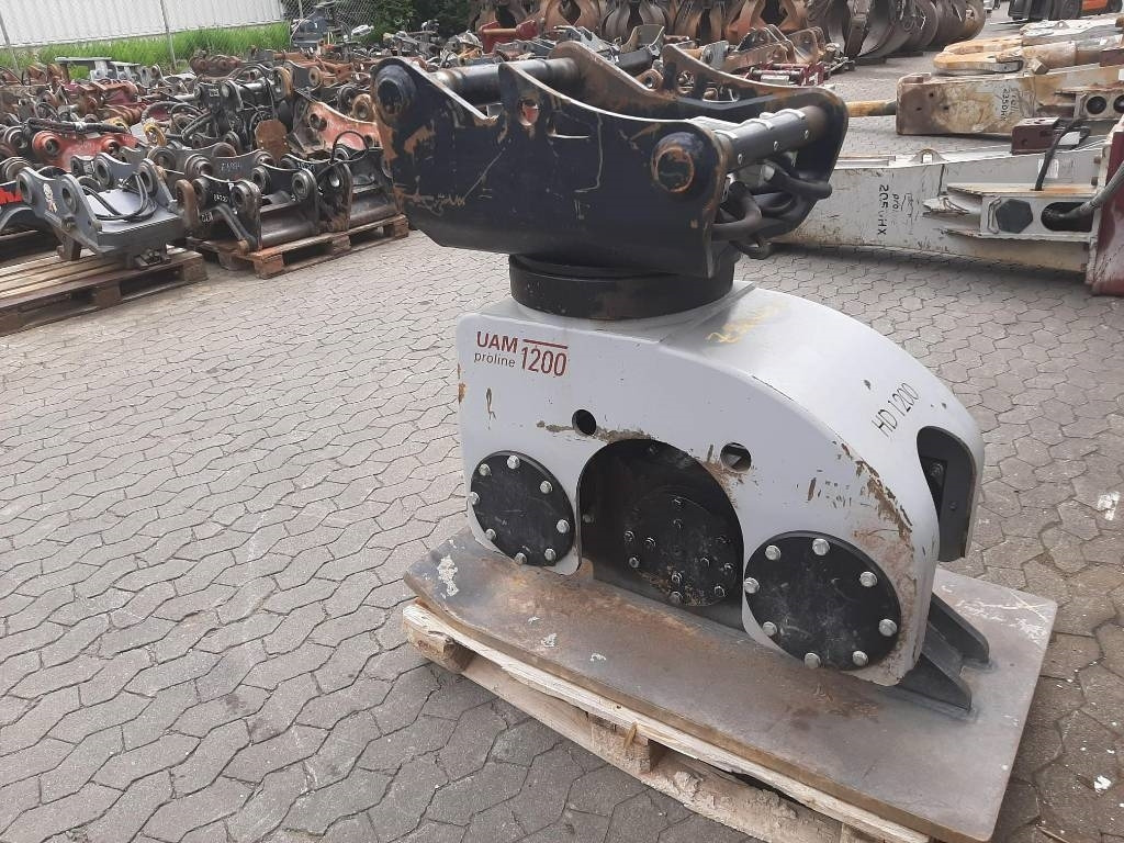 UAM HD1200 - Pllakë vibratori: foto 5 UAM HD1200 - Pllakë vibratori: foto 5