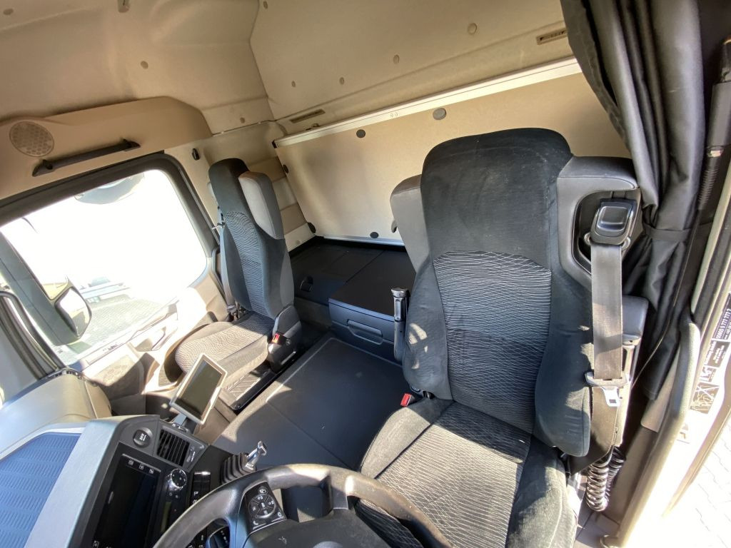 Mercedes-Benz 1843 LS Actros Kipphydraulik*1.Hand*Alufelgen - Gjysmë-kamion: foto 5 Mercedes-Benz 1843 LS Actros Kipphydraulik*1.Hand*Alufelgen - Gjysmë-kamion: foto 5
