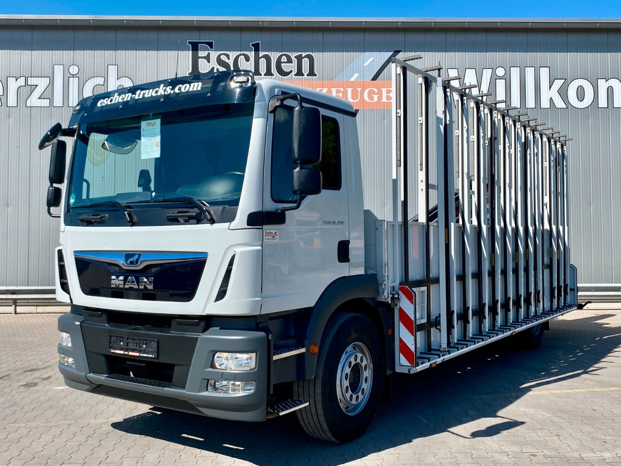MAN TGM 18.290| Glas/HEGLA*PK12002*Funk*3x Sitze*AHK - Kamion me karroceri të hapur, Kamion me vinç: foto 1 MAN TGM 18.290| Glas/HEGLA*PK12002*Funk*3x Sitze*AHK - Kamion me karroceri të hapur, Kamion me vinç: foto 1