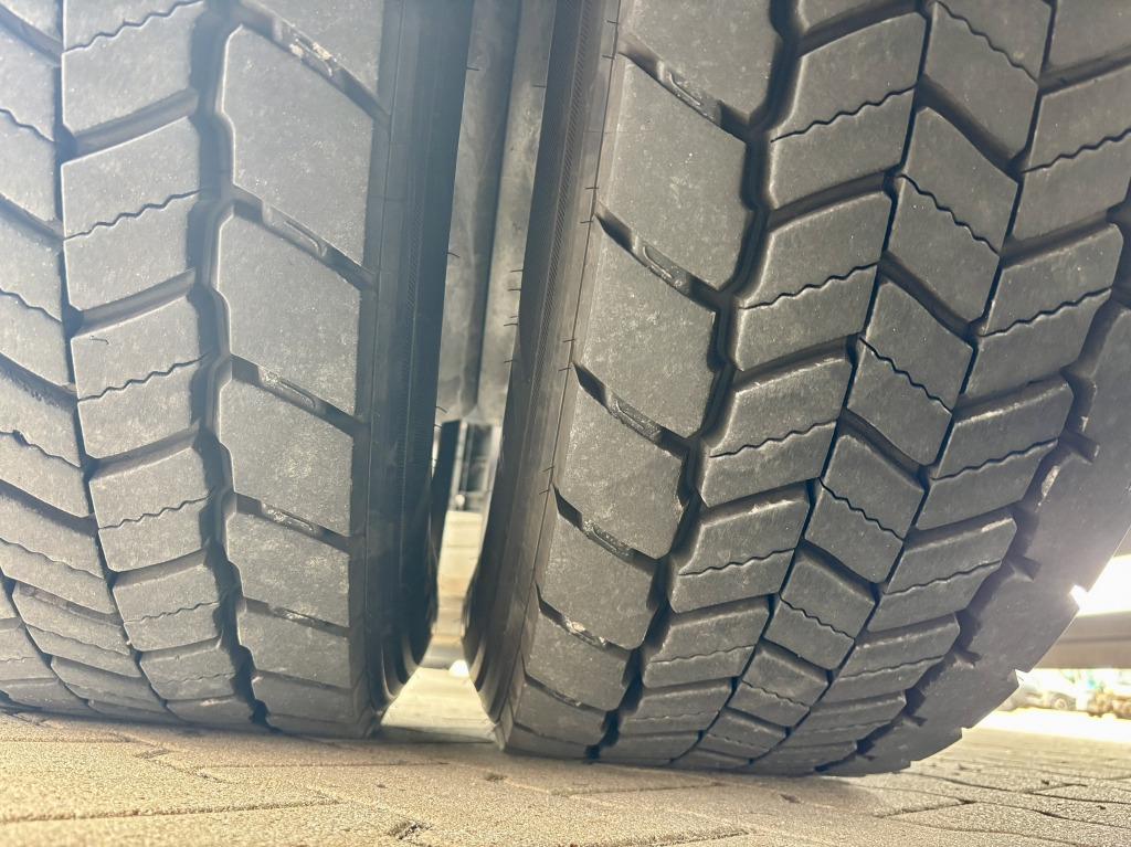 Kamion me karroceri të hapur MAN TGS 18.360 4x2 LL / MKG HLK 121 Heckkran: foto 13