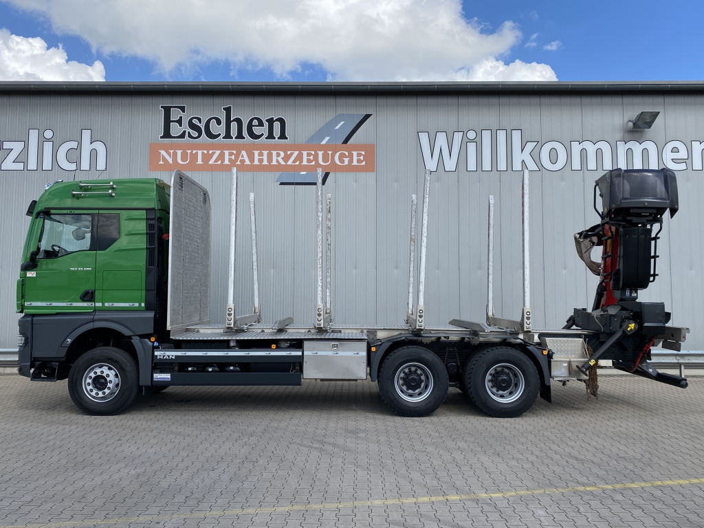 MAN TGX 33.580 6x4 BB Kurzholzaufbau / Kran - Kamion për transport druri, Kamion me vinç: foto 2 MAN TGX 33.580 6x4 BB Kurzholzaufbau / Kran - Kamion për transport druri, Kamion me vinç: foto 2