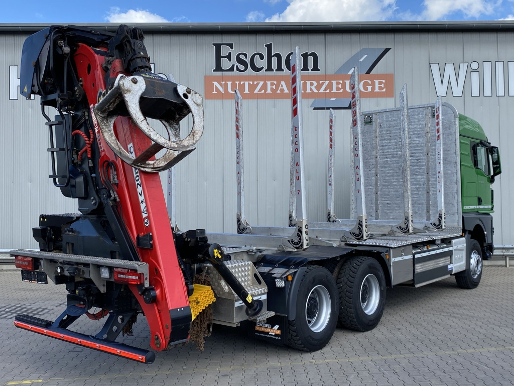 MAN TGX 33.580 6x4 BB Kurzholzaufbau / Kran - Kamion për transport druri, Kamion me vinç: foto 5 MAN TGX 33.580 6x4 BB Kurzholzaufbau / Kran - Kamion për transport druri, Kamion me vinç: foto 5