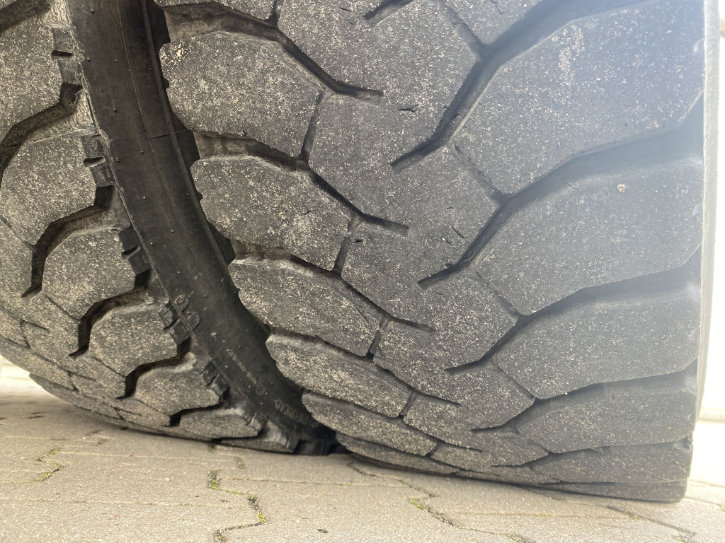 Volvo FM 340 6x2 / HIAB 144 E-3 DUO Faltkran - Kamion vetëshkarkues, Kamion me vinç: foto 5 Volvo FM 340 6x2 / HIAB 144 E-3 DUO Faltkran - Kamion vetëshkarkues, Kamion me vinç: foto 5