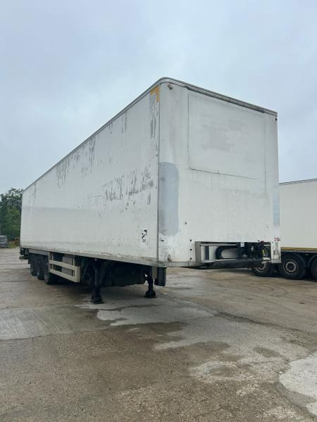 Chereau - Gjysmë rimorkio me vagonetë të mbyllur: foto 1 Chereau - Gjysmë rimorkio me vagonetë të mbyllur: foto 1